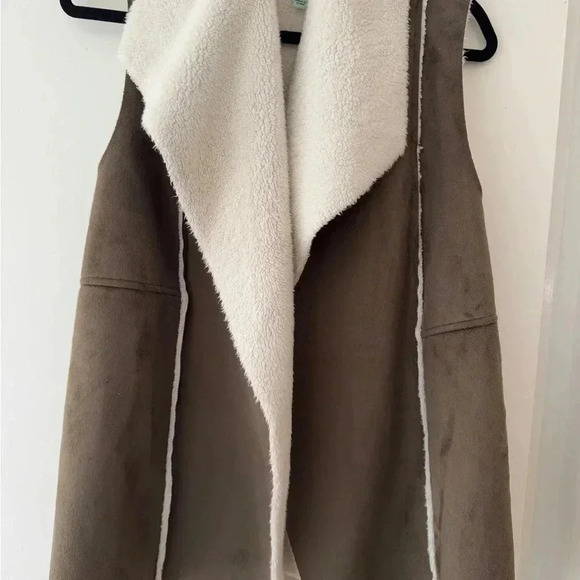 Vintage Faux Suede Shearling Vest - Size S - Picture 2 of 6